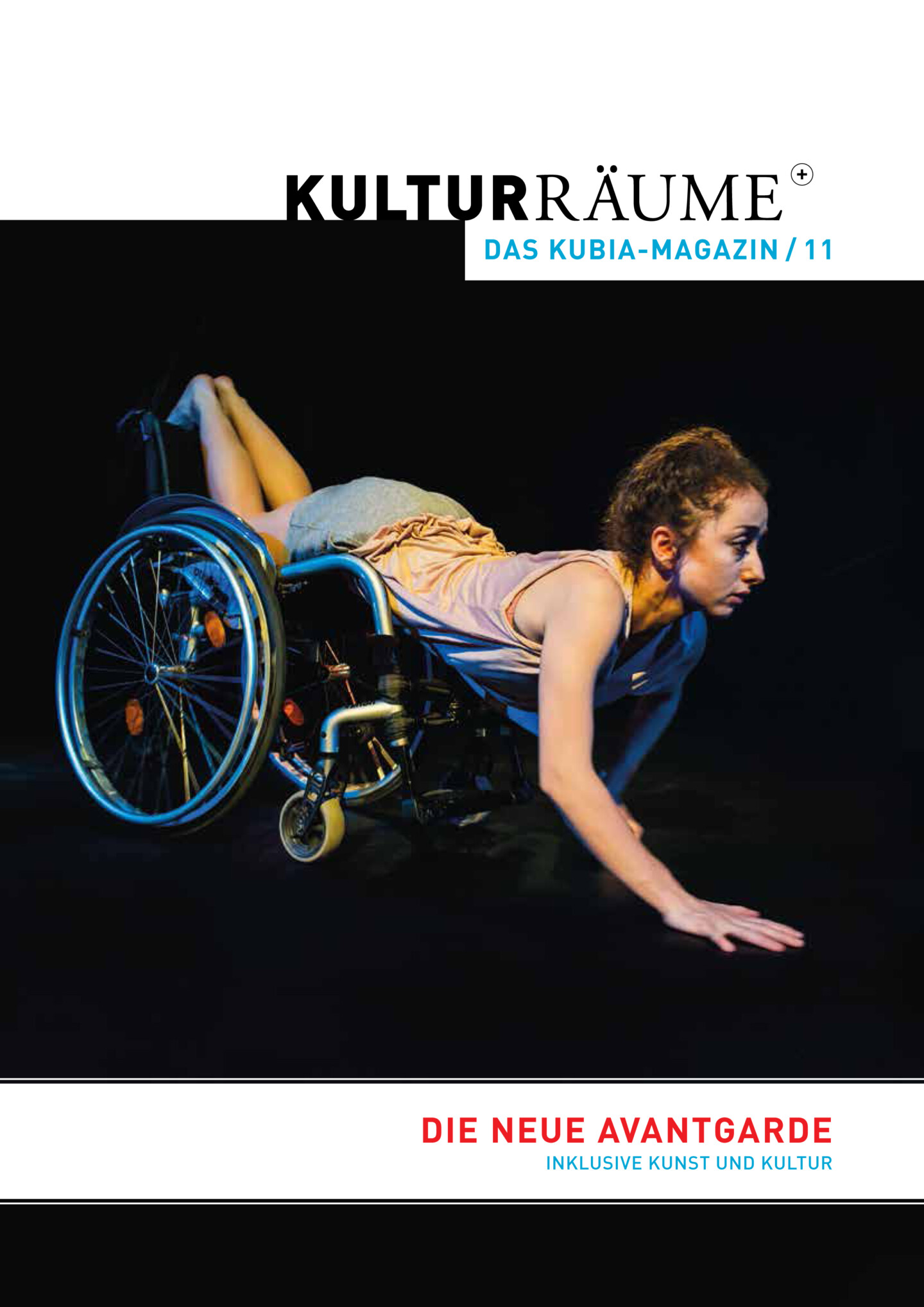 Cover Kulturräume+ 11/2016. Foto von Meyer Originals von der Produktion "L - Do I Need Labels to Love?" von der Un-Label Performing Arts Company. Tänzerin liegt auf Sportrolli auf der Bühne.