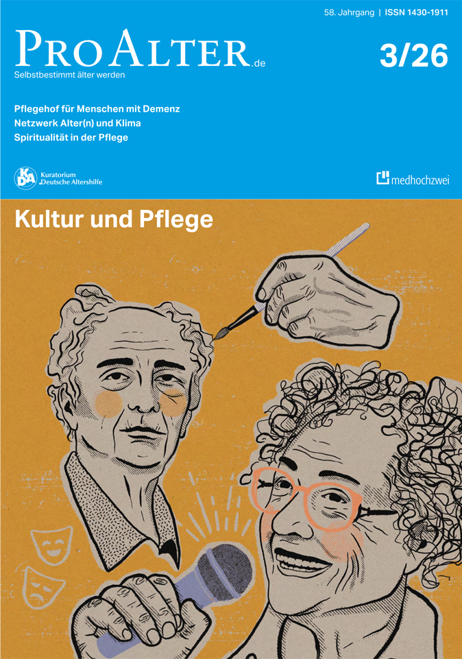 Cover der ProAlter 3/26. Darauf befinden sich zwei gezeichnete Portraits von älteren Menschen. Vom vorderen Menschen ist außerdem die rechte Hand zu sehen, die ein Mikrofon hält. Rechts vom hinteren Portrait schwebt eine Hand mit Pinsel.